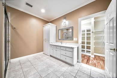 Luxury Lock-and-Leave Living in Brentwood at Maple Ridge - - photo 33