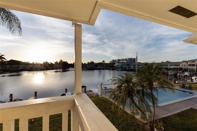 (private lake, pond, creek) Condo For Sale in Pompano Beach Florida