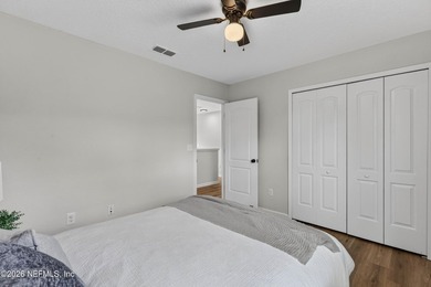 Welcome home to this beautifully renovated 3-bedroom, 2.5-bath - photo 44