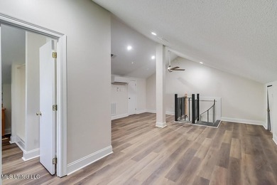 YOU WILL BE IN LOVE WITH THIS 4-BEDROOM DIAMONDHEAD HOME!!! - photo 12