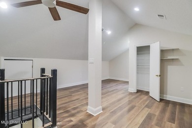 YOU WILL BE IN LOVE WITH THIS 4-BEDROOM DIAMONDHEAD HOME!!! - photo 13