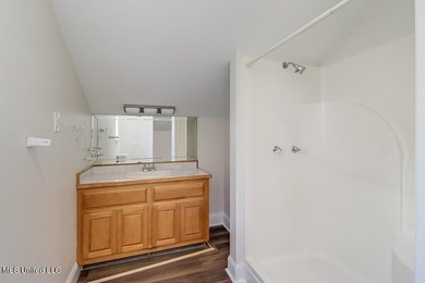 YOU WILL BE IN LOVE WITH THIS 4-BEDROOM DIAMONDHEAD HOME!!! - photo 14