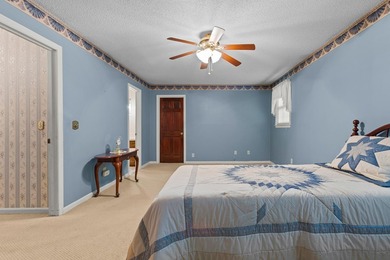 This spacious 4 bedroom, 2.5 bath home offers over 2,800 square - photo 17