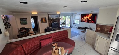 Single family home with five bedrooms, four bathrooms living - photo 17