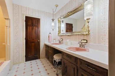 This spacious 4 bedroom, 2.5 bath home offers over 2,800 square - photo 19
