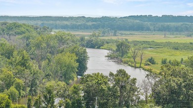 Additional listing photo 2