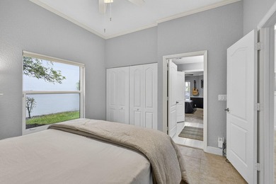 Beautifully maintained 3-bedroom, 2.5-bath home located in The - photo 24