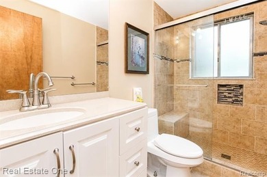 Welcome home to this beautiful 3-bedroom, 1-bath tri-level home - photo 25