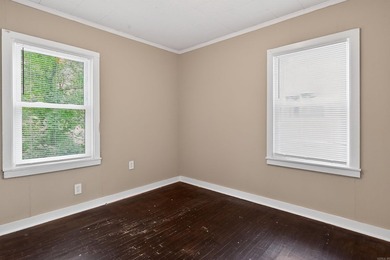 Perched in an established neighborhood, this charming 3-bedroom - photo 26