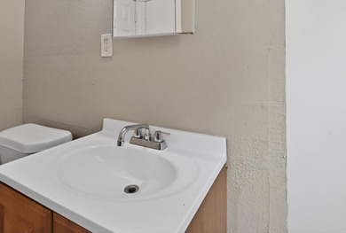 Perched in an established neighborhood, this charming 3-bedroom - photo 30
