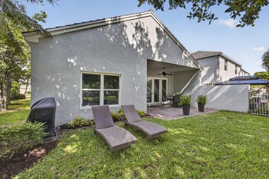 Beautifully maintained 3-bedroom, 2.5-bath home located in The - photo 38