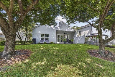 Beautifully maintained 3-bedroom, 2.5-bath home located in The - photo 44