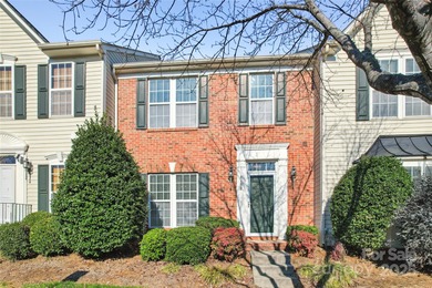 Lake Norman Townhome/Townhouse For Sale in Huntersville North Carolina