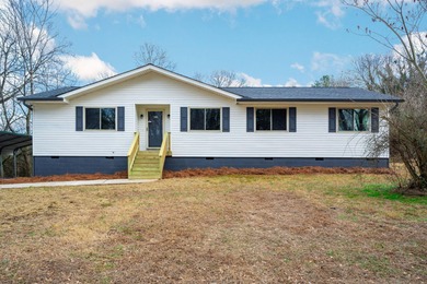 Chickamauga Lake Home For Sale in Soddy Daisy Tennessee
