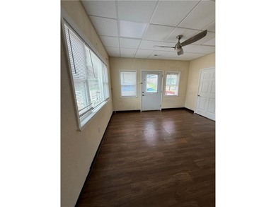 This home was fully upgraded 2 1/2 years ago with new flooring - photo 4
