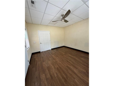 This home was fully upgraded 2 1/2 years ago with new flooring - photo 5