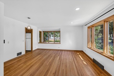 Additional listing photo 2