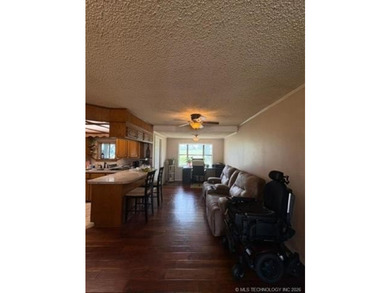 Large 3 bedroom 2 full bath home . This home sits on 1 acre - photo 9