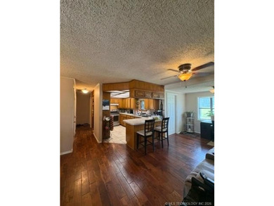 Large 3 bedroom 2 full bath home . This home sits on 1 acre - photo 10