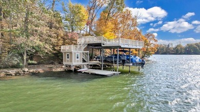 Never worry about water depth at this home's double slip party - photo 4