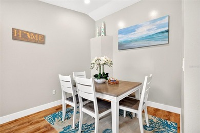 Welcome to this beautifully renovated 4-bedroom, 2-bathroom home - photo 11