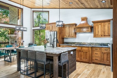 This stunning 2023-built Mountain Modern retreat seamlessly - photo 11
