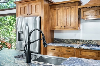 This stunning 2023-built Mountain Modern retreat seamlessly - photo 15