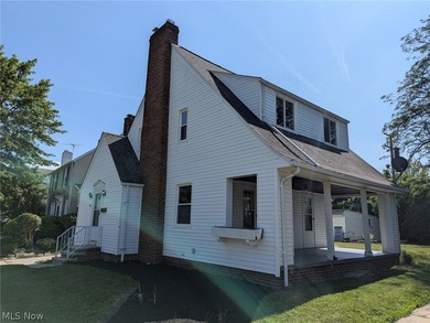 Welcome to 362 E 214th St, Euclid, a beautifully renovated 3 - photo 2