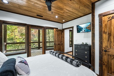 This stunning 2023-built Mountain Modern retreat seamlessly - photo 34