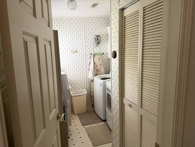 This beautiful 1 of a kind home features 2300 square feet of - photo 15