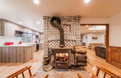 Experience luxury mountain living in this stunning, fully - photo 16