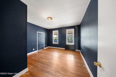 Charming legal two family home in Staten Island's Arrochar and - photo 16