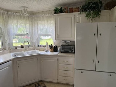 This beautiful 1 of a kind home features 2300 square feet of - photo 18