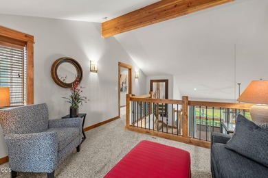 Gorgeous, immaculate & updated townhome in the beautiful golf - photo 31