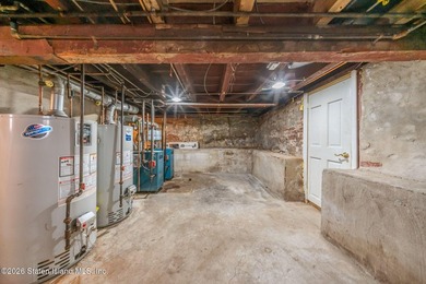 Charming legal two family home in Staten Island's Arrochar and - photo 35