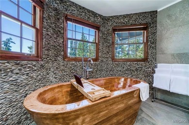 Experience luxury mountain living in this stunning, fully - photo 36