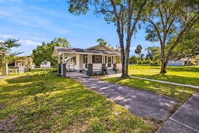 Walk to Rainbow River from This Charming Dunnellon Cottage on - photo 3