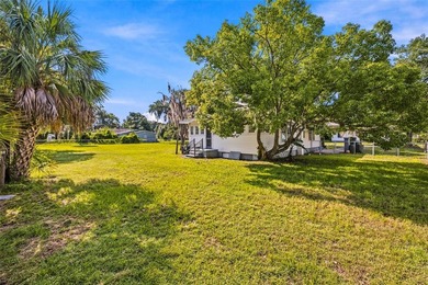 Walk to Rainbow River from This Charming Dunnellon Cottage on - photo 6