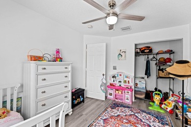 Location is SO good that this has been a one owner home since - photo 20