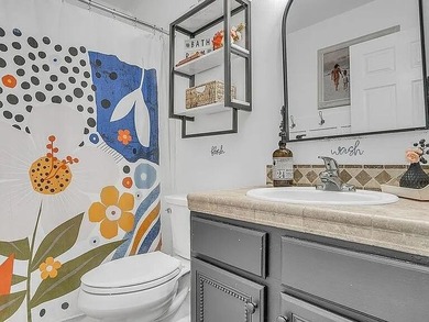 Stunning Remodeled Pool Home on Half an Acre - No HOA! Welcome - photo 21