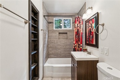 Welcome home to this fully renovated modern mountain retreat - photo 12