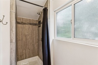 Welcome home to this fully renovated modern mountain retreat - photo 20