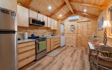 Suwannee River Home For Sale in Branford Florida