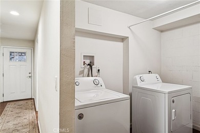Welcome home to this fully renovated modern mountain retreat - photo 22