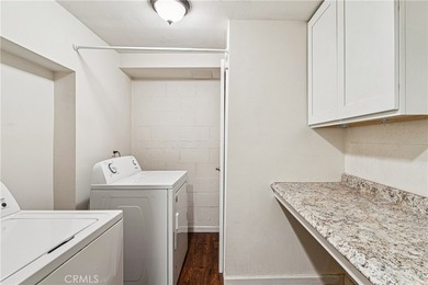 Welcome home to this fully renovated modern mountain retreat - photo 23