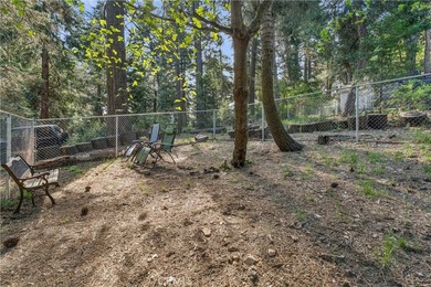 Welcome home to this fully renovated modern mountain retreat - photo 31