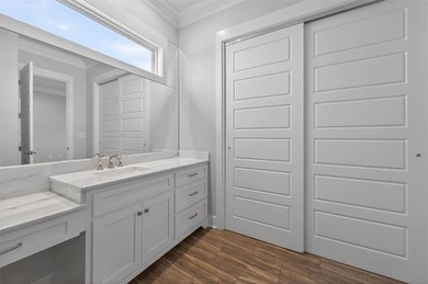 Gorgeous 5 Bedroom, 7 Bathroom home in prestigious Olde Stone - photo 36