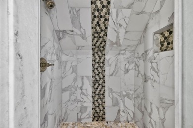 Gorgeous 5 Bedroom, 7 Bathroom home in prestigious Olde Stone - photo 42