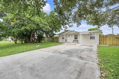 Beautiful and versatile property located in a quiet no-HOA - photo 4