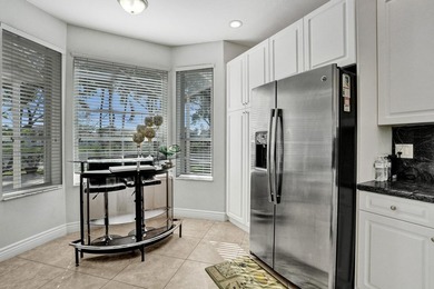 Gorgeous lakefront 4-bedroom, 2.5-bath, 2-car garage home in the - photo 13
